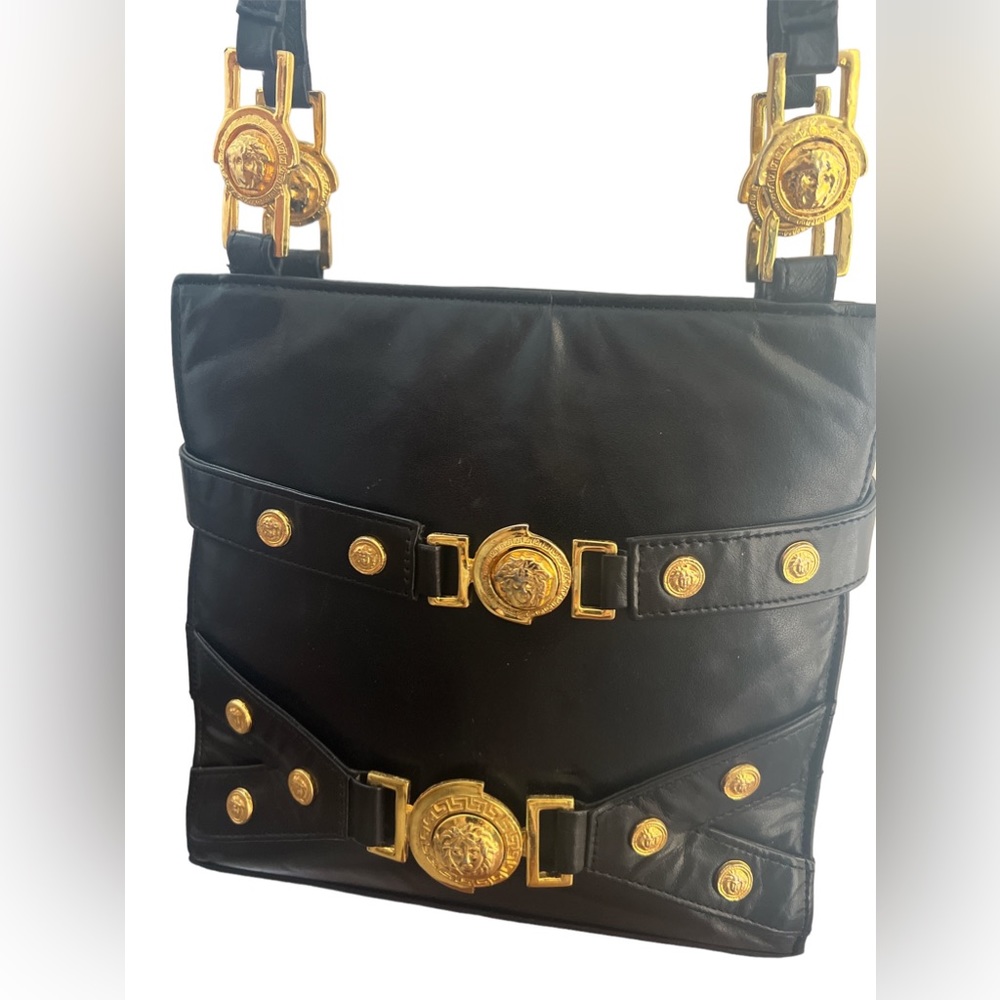 Gianni Versace Vintage Couture Black Gold Medusa Chain Mini bag - Picture 9 of 13